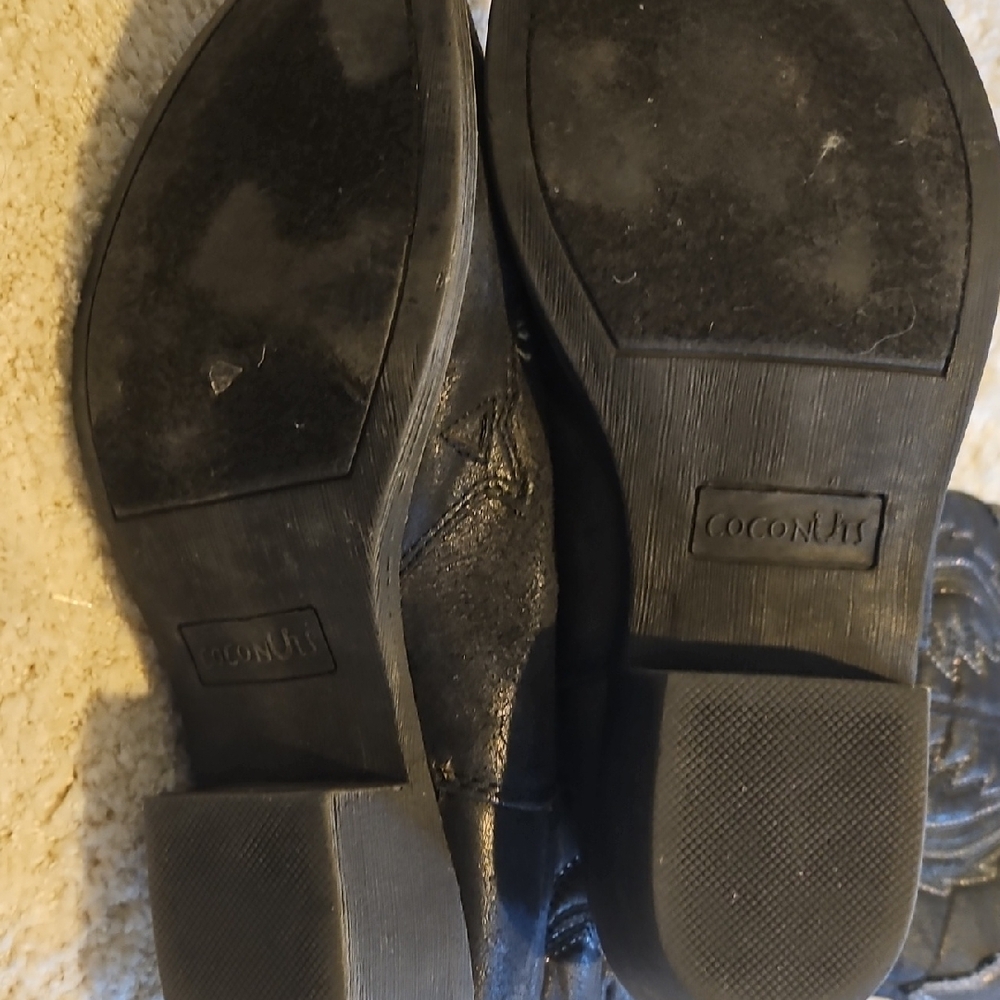 Coconuts by Matisse Black Women's Boot Sole - Branded Detail - Picture 2 of 9